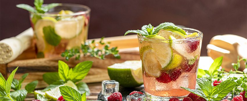 Read more about the article Rum Cocktail Recipes: What Mixes Well with Rum?
