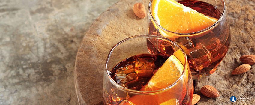 Read more about the article 16 Whiskey Cocktail Recipes Every Home Bartender Should Know